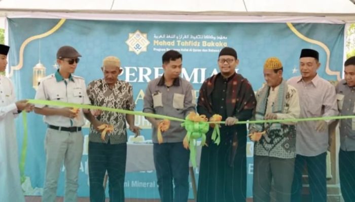 Tahfidz Bukaka Bersama Site Manager PT BMS dan PT BKKMS Resmikan Program Beasiswa Rumah Tahfidz Bukaka Cabang ke-4 di Luwu