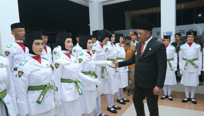 Kukuhkan 73 Paskibraka, Bupati Luwu : Jadikan Pengalaman dan Penyemangat Sebagai Generasi Berintegritas
