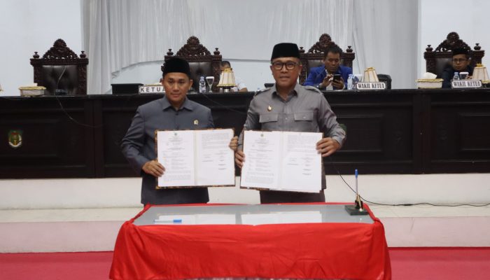 Ketua DPRD Luwu Utara Pimpin Paripurna Penandatanganan Nota Kesepakatan KUA dan PPAS Perubahan TA.2025