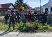Gotong Royong Pagi Hari, TNI dan Masyarakat Lamasi Bersatu Jaga Lingkungan
