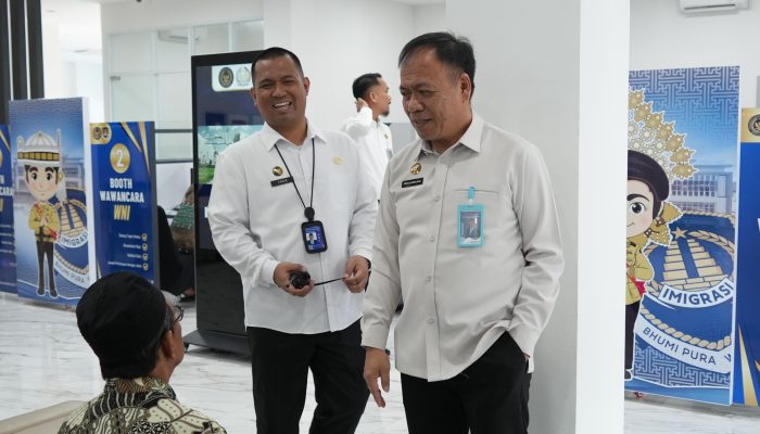 Jemput Bola Hingga Pelosok, Imigrasi Palopo Hadirkan Pelayanan Tanpa Batas