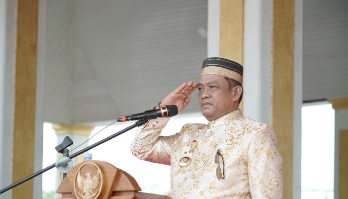Bupati Luwu Pimpin Upacara Hardiknas 2026, Tegaskan Spirit Memuliakan Manusia Melalui Pendidikan